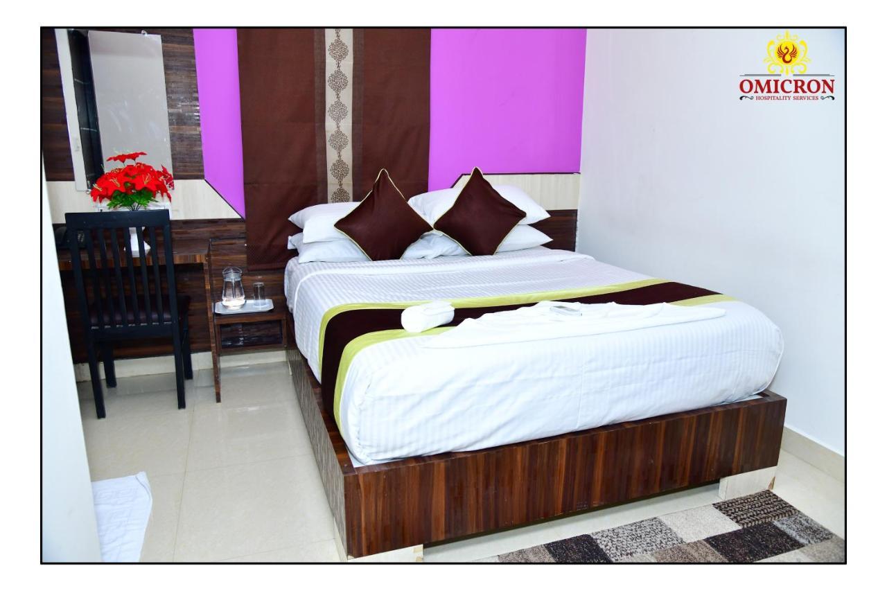 Hotel Omicron 1 BHK Studio room Bangalore Exterior foto