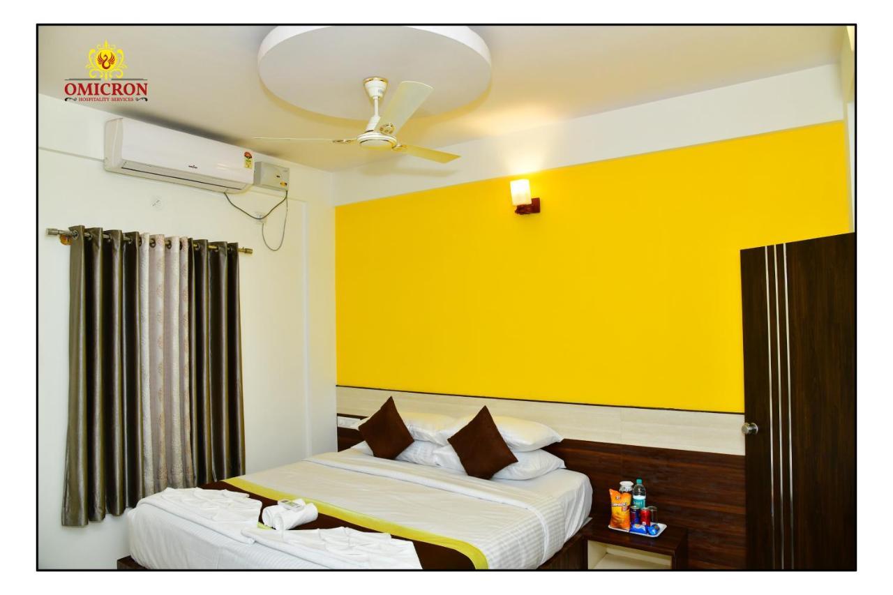 Hotel Omicron 1 BHK Studio room Bangalore Exterior foto